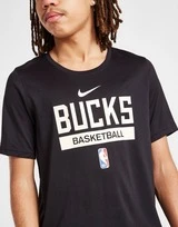 Nike NBA Milwaukee Bucks Graphic T-Shirt Kinder 5 Nike NBA Milwaukee Bucks Graphic T-Shirt Kinder – Bild 3