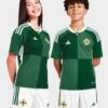 Adidas Northern Ireland 2022 Home Shirt Kinder PRE ORDER 1 Adidas Northern Ireland 2022 Home Shirt Kinder PRE ORDER -Modische Sportbekleidung jd 568664 a