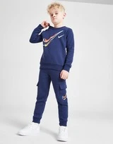 Nike Swoosh Graphic Cargo Trainingsanzug Kleinkinder 4 Nike Swoosh Graphic Cargo Trainingsanzug Kleinkinder – Bild 2