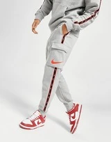 Nike Repeat Fleece Jogginghose Herren 4 Nike Repeat Fleece Jogginghose Herren – Bild 2